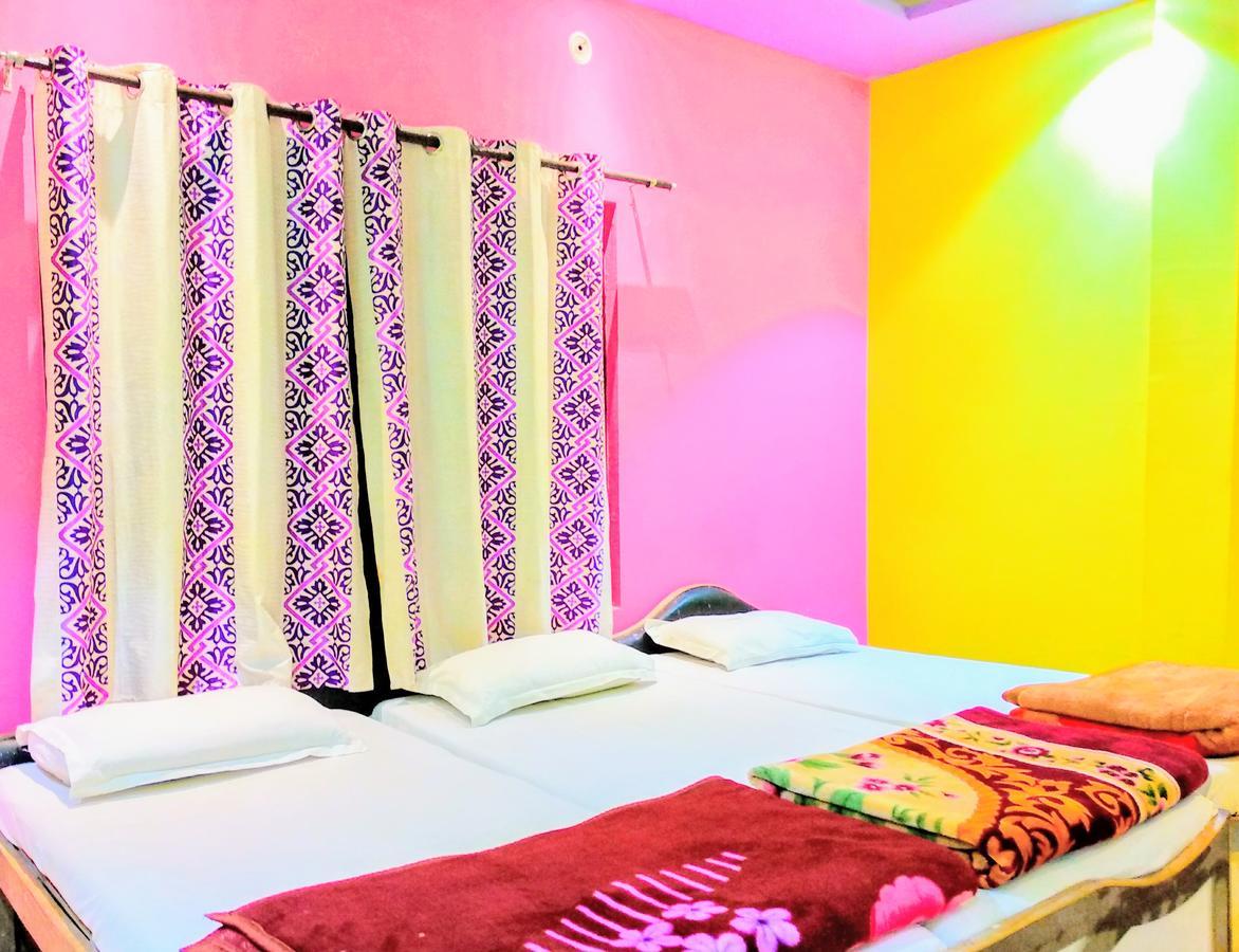 Shree Sai Paying Guest House バラナシ エクステリア 写真