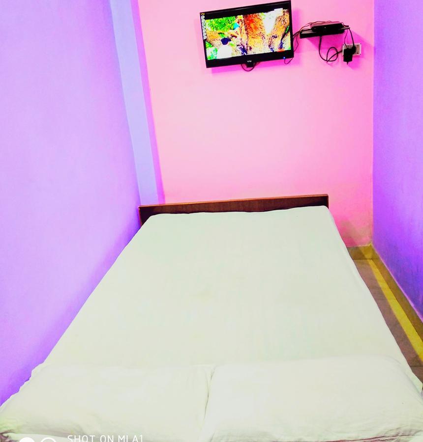 Shree Sai Paying Guest House バラナシ 部屋 写真